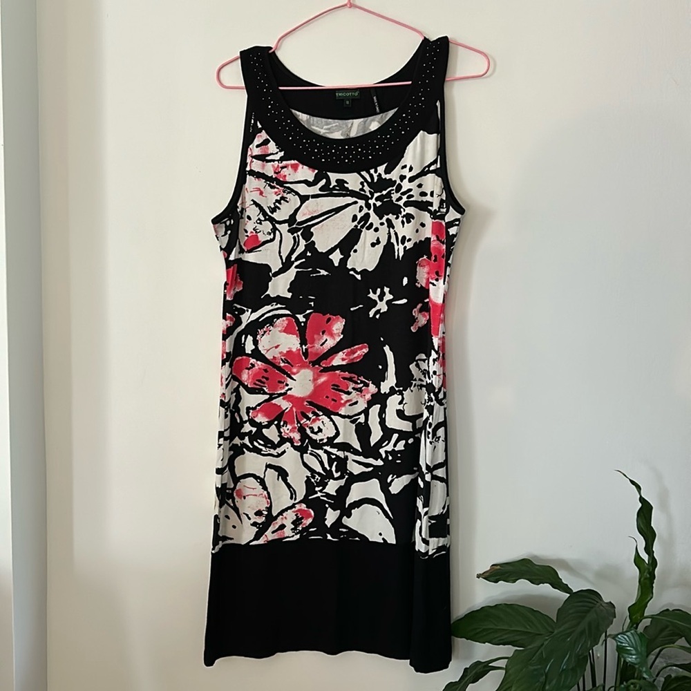 TRICOTTO floral sleeveless dresses